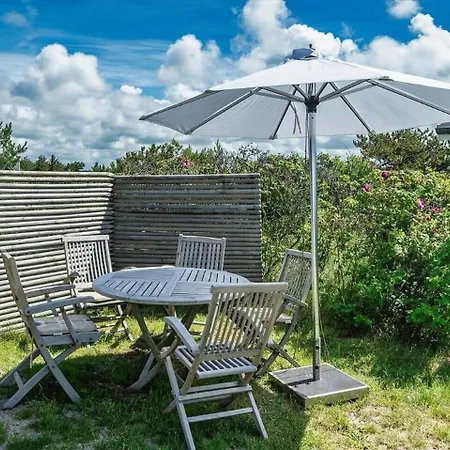 Ve111-vejers-strand-nordvej-9-a * Vejers Strand
